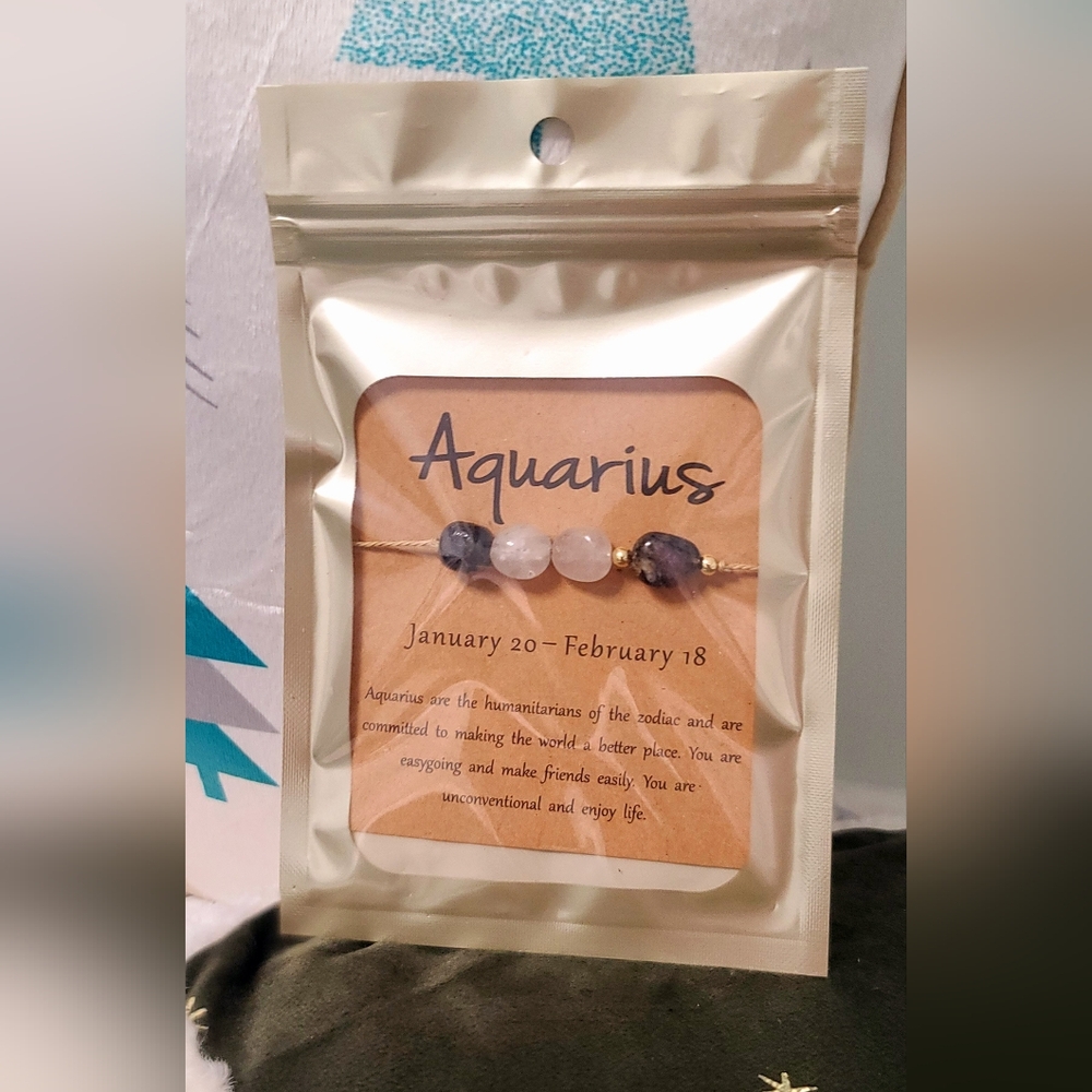 Aquarius Zodiac Bracelet and Card